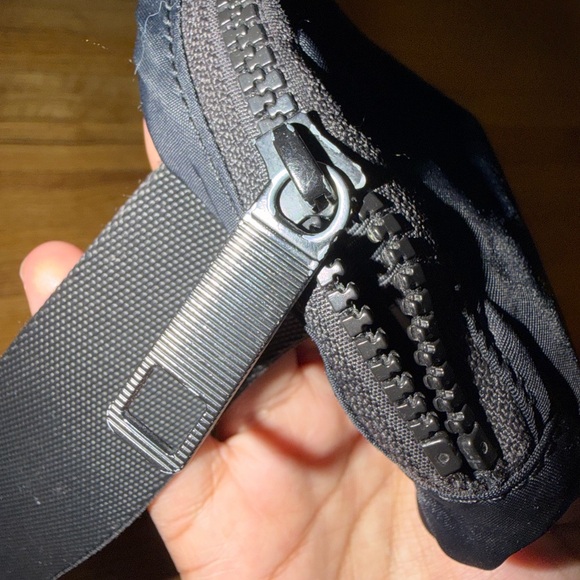 lululemon athletica Midnight Black Fannypack - Picture 5 of 5